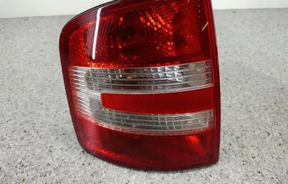 Skoda Fabia Mk1 (6Y) Rear/tail lights 6Y9945111B