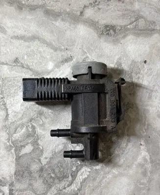 Brake pedal sensor switch