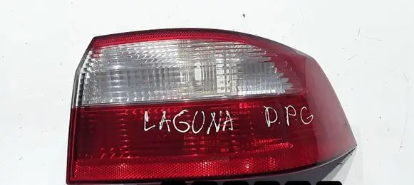 Renault Laguna I Rear/tail lights 8200002474