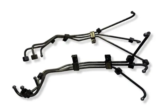 Audi A4 S4 B7 8E 8H Fuel line pipe 