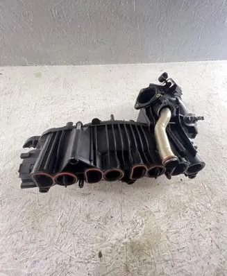 BMW 1 E81 E87 Intake manifold 7797384