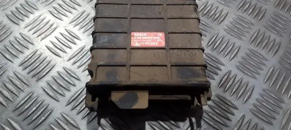 Volkswagen Golf II Engine control unit/module 0280800042 321906263B