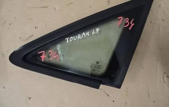 Volkswagen Touran I Front triangle window/glass 