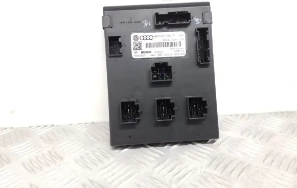Audi A5 8T 8F Comfort/convenience module 8K0907063P