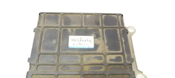 Mitsubishi Galant Engine control unit/module MD340456 E2T67672H
