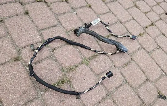Opel Insignia A Tailgate/trunk wiring harness 20986112-