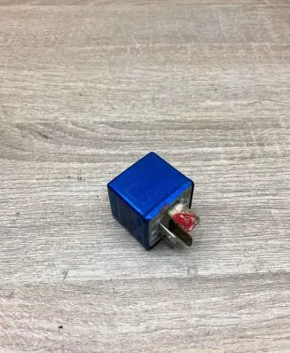 Audi A4 S4 B5 8D Other relay 8A0951253 202