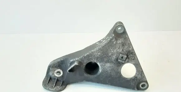 BMW 5 E60 E61 Engine mounting bracket 2211677705301