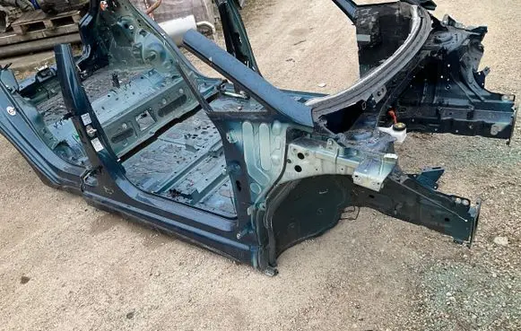 Cupra Born Front quarter panel 