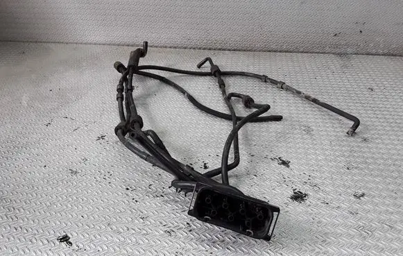 Volkswagen Golf Plus Vacuum line/pipe/hose 03G131051AE