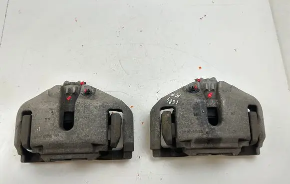 BMW 5 GT F07 Front brake caliper 6036