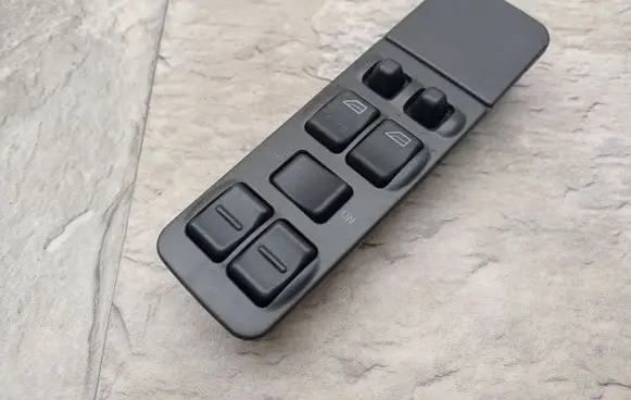 Volvo S40, V40 Electric window control switch 30860528