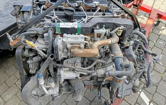 Toyota Avensis T270 Engine 1AD 112130R040 112010R041