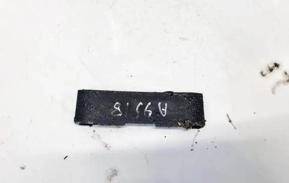 Nissan X-Trail T30 Slide rail for timing chain 