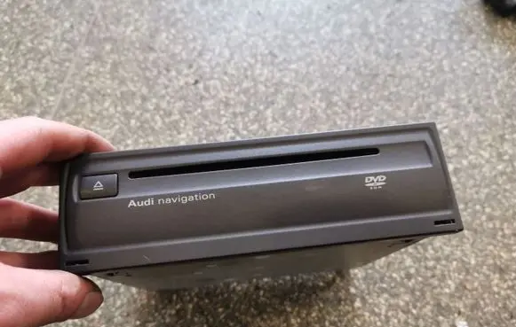 Audi A6 S6 C6 4F CD/DVD changer 4E0919887C