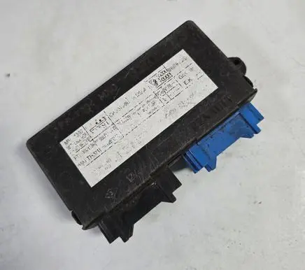 Renault Laguna I Comfort/convenience module 73847257c