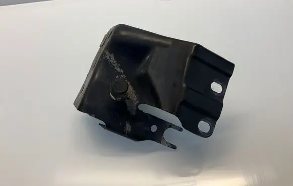 Mercedes-Benz E W211 Headlight/headlamp mounting bracket