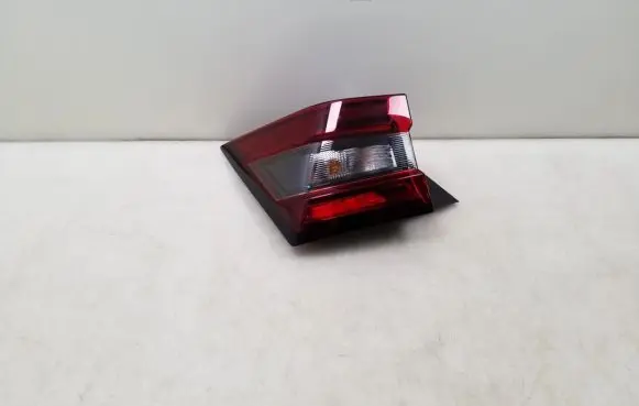 Nissan Juke II F16 Rear/tail lights 265556PA0A