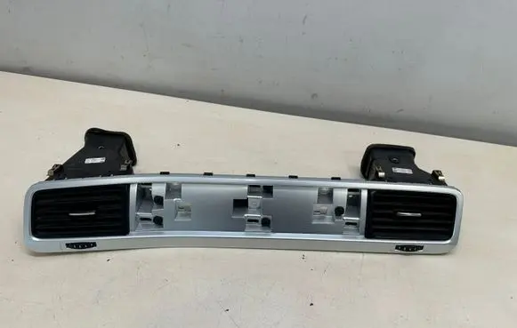 Volkswagen Touareg II Panel trim 7P1857226 7P1857A