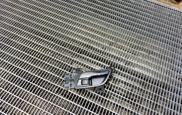 Honda Odyssey Front door interior handle