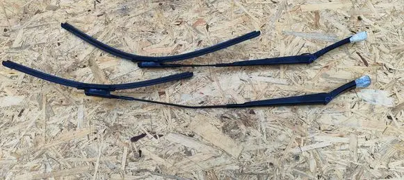 Skoda Octavia Mk3 (5E) Front wiper blade arm 5E1955410 5E1955409