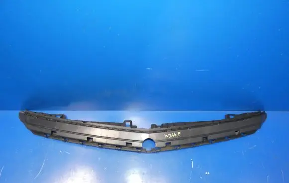 Mercedes-Benz B W246 W242 Front bumper mounting bracket A2468850365 270010003 11279981