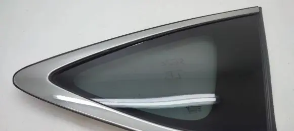 Honda CR-V Rear side window