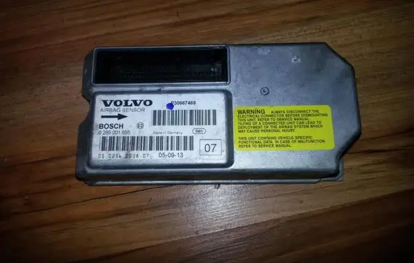 Volvo V70 Airbag control unit/module 0285001655 p30667469