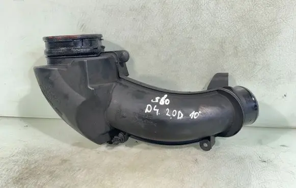 Intake resonator