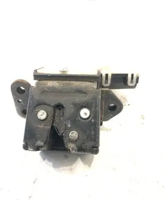 Mazda 6 Loading door lock 