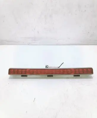 Hyundai Elantra Third/center stoplight 927502D2