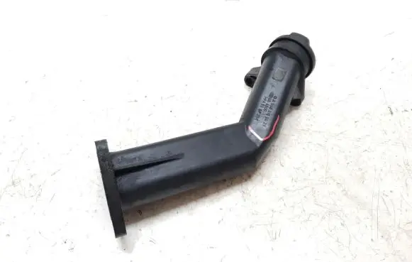 Mercedes-Benz Vaneo W414 Oil fill pipe A6680160029