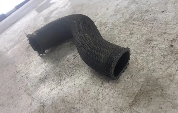 Mitsubishi Pajero Sport I Intercooler hose/pipe