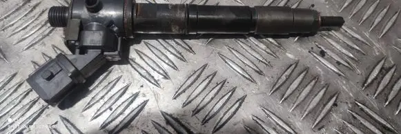 Volvo V60 Fuel injector 31405404