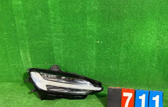 Volvo S60 Headlight/headlamp 32273022-nr.711