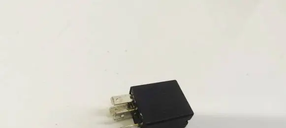 Alfa Romeo 159 Other relay 46520411 B047