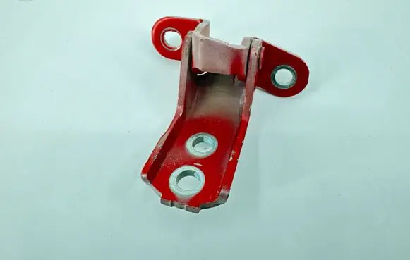 Toyota Yaris XP210 Front door lower hinge