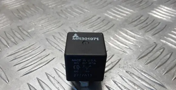 Mitsubishi Outlander Other relay MR301971