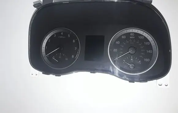 Hyundai Tucson TL Speedometer (instrument cluster) 94001D7210