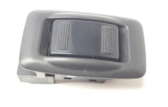 Mazda 323 F Electric window control switch GE4T66380C65 C8HD9765 1942D1