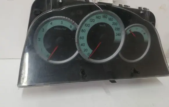 Toyota Corolla Verso AR10 Speedometer (instrument cluster)