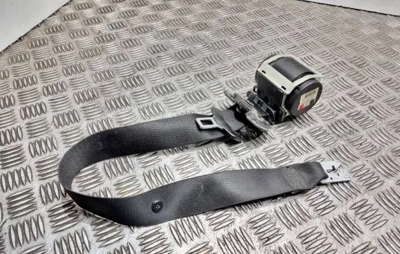 BMW 5 E60 E61 Front seatbelt 601629800D 060424