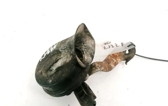 Volkswagen PASSAT B6 Horn signal E1000209
