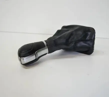Volkswagen PASSAT CC Gear lever shifter trim leather/knob