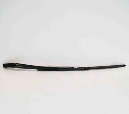 Toyota RAV 4 (XA40) Windshield/front glass wiper blade 8296