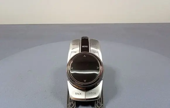 BMW 7 G11 G12 Head unit multimedia control 6821893