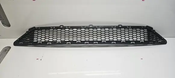 Hyundai Tucson TL Front bumper lower grill 86561D7000
