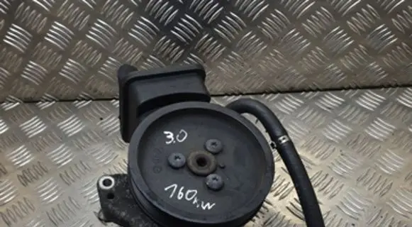 BMW 3 E90 E91 Power steering pump 7693974101