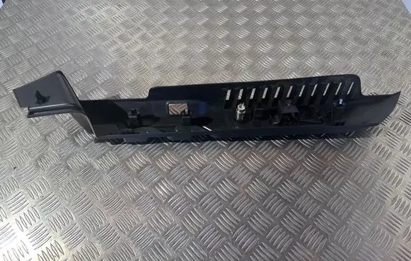 Jaguar F-Pace (D)pillar trim (top) HK8331012AC