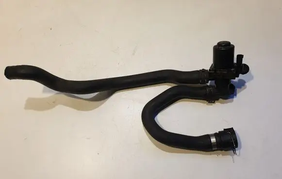 BMW 5 E60 E61 Coolant heater control valve 6920226 1147412174